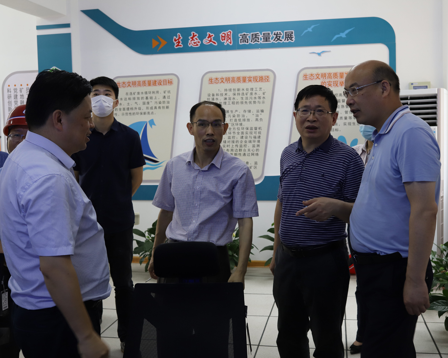 福建省生态环境厅陈维辉巡视员一行莅临乐动网乐动（中国）调研指导工作.jpg