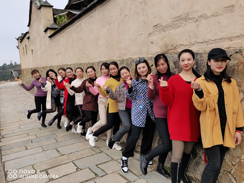 12、乐动网乐动（中国）组织女职工春游活动_副本.jpg